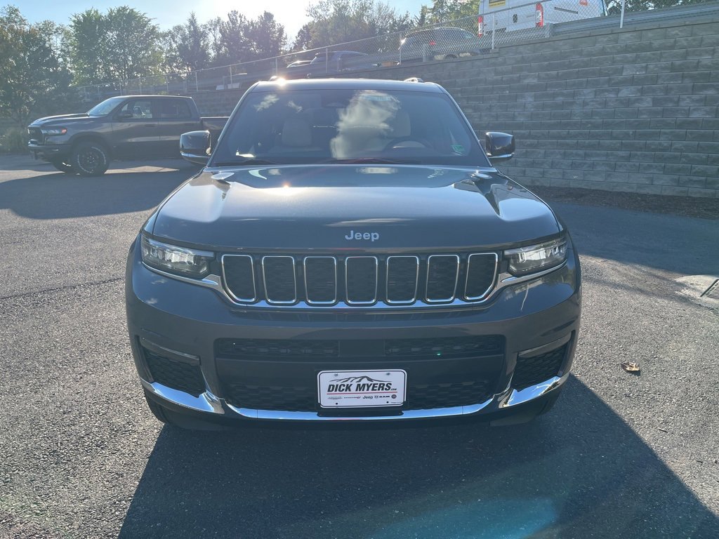 New 2025 Jeep Grand Cherokee L Limited image 6