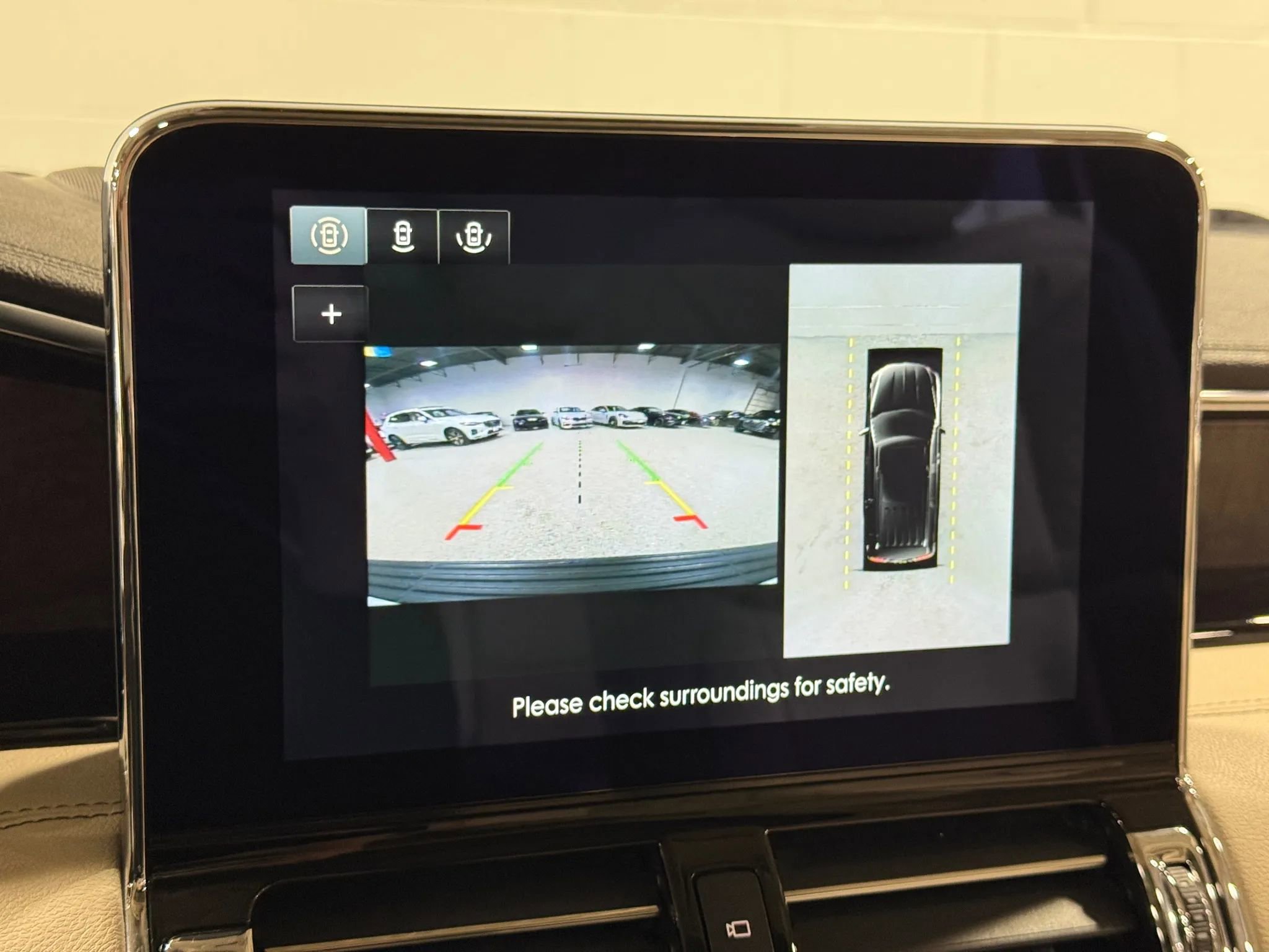 Used 2020 Lincoln Navigator Reserve w/ Luxury Package image 32