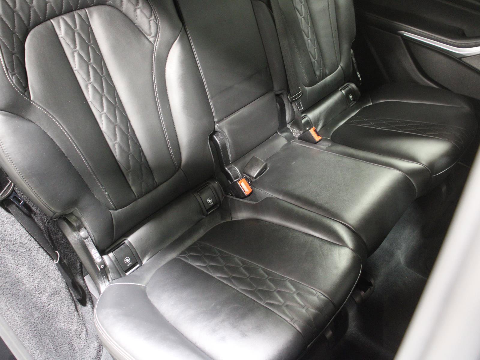 Certified 2023 BMW X7 M60i w/ Executive Package image 17