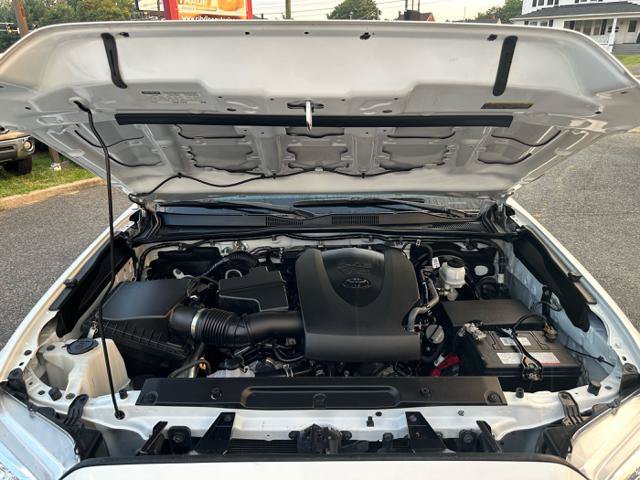Used 2023 Toyota Tacoma SR5 RWD image 22