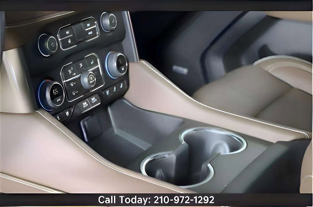 Used 2024 Chevrolet Tahoe High Country w/ Advanced Technology Package image 31