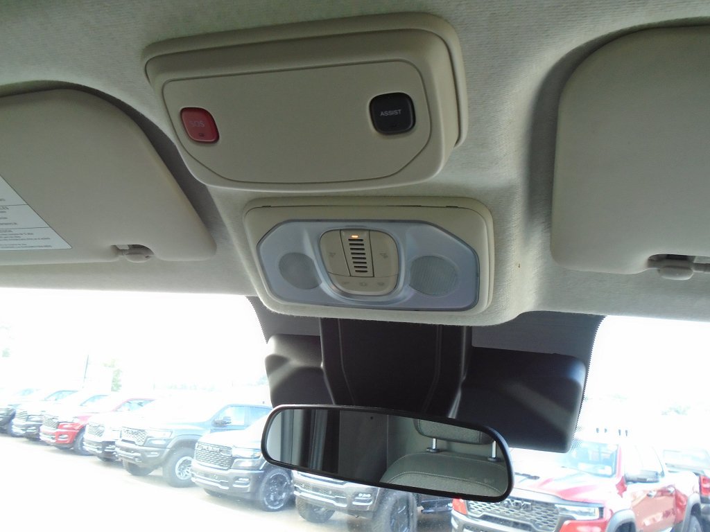 Used 2025 RAM ProMaster 2500 w/ U-Haul Equipment Group FWD image 20