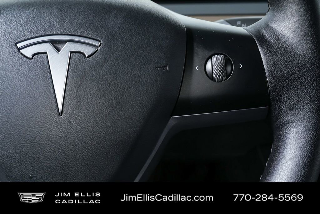 Used 2022 Tesla Model Y Long Range image 28