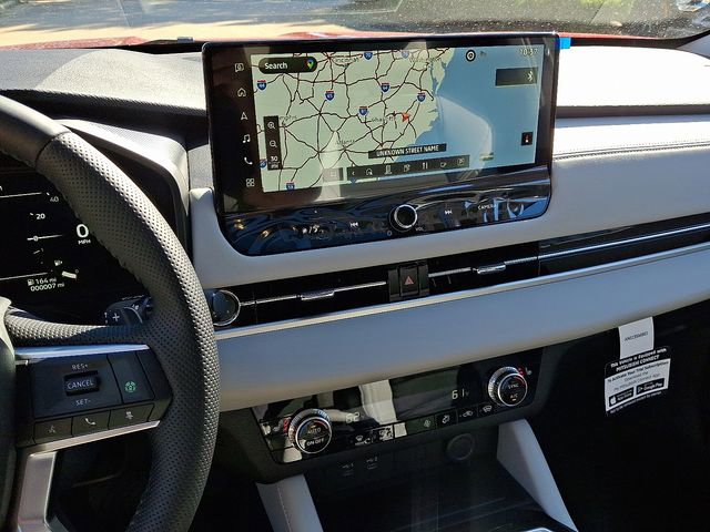 New 2025 Mitsubishi Outlander SE image 13