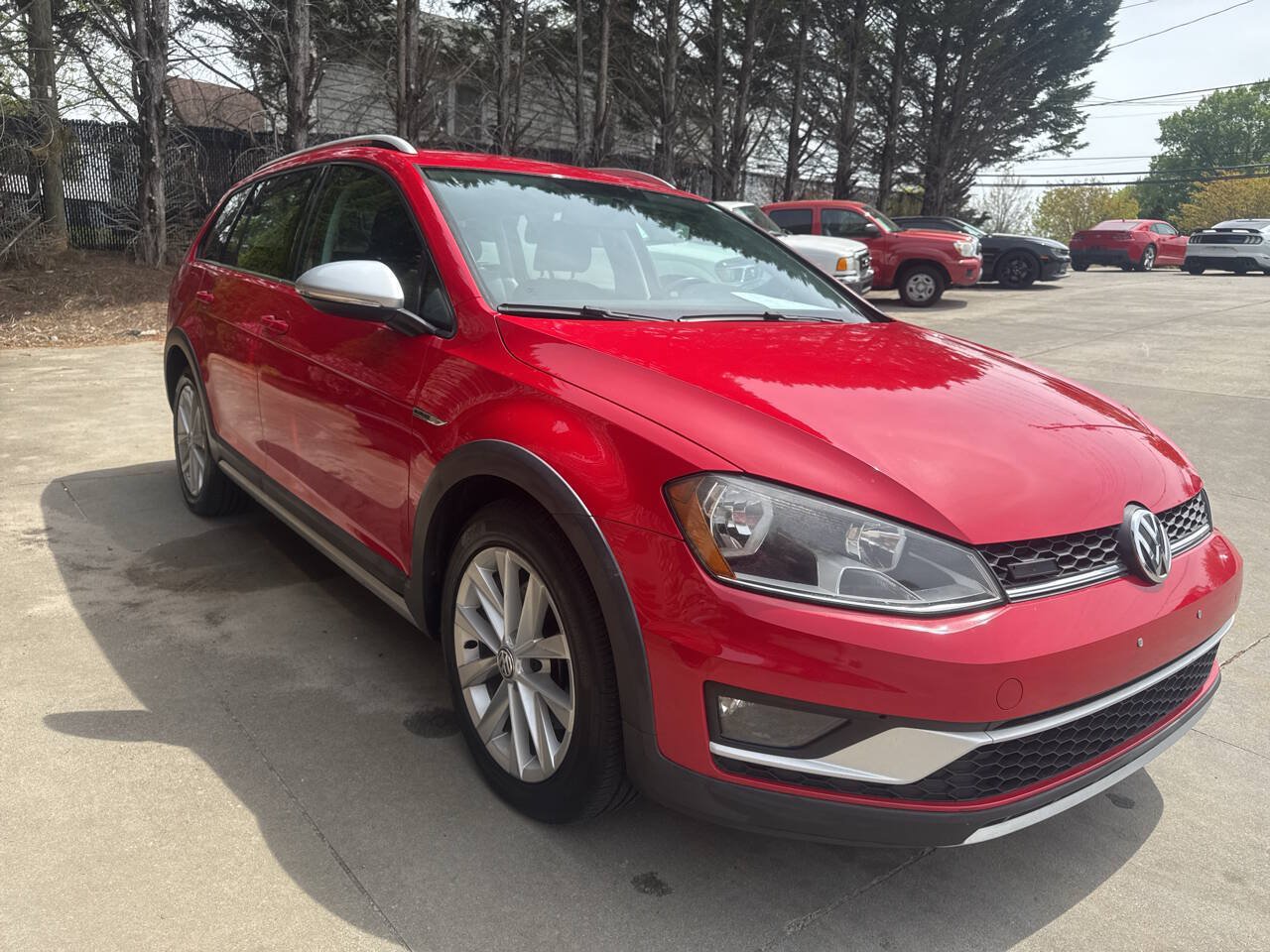 Used 2017 Volkswagen Golf Alltrack S AWD/4WD image 8