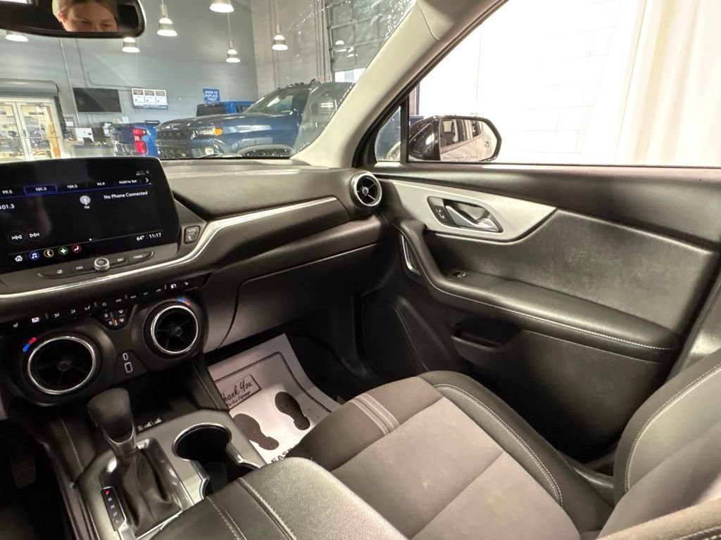 Used 2023 Chevrolet Blazer LT w/ Convenience Package FWD image 28