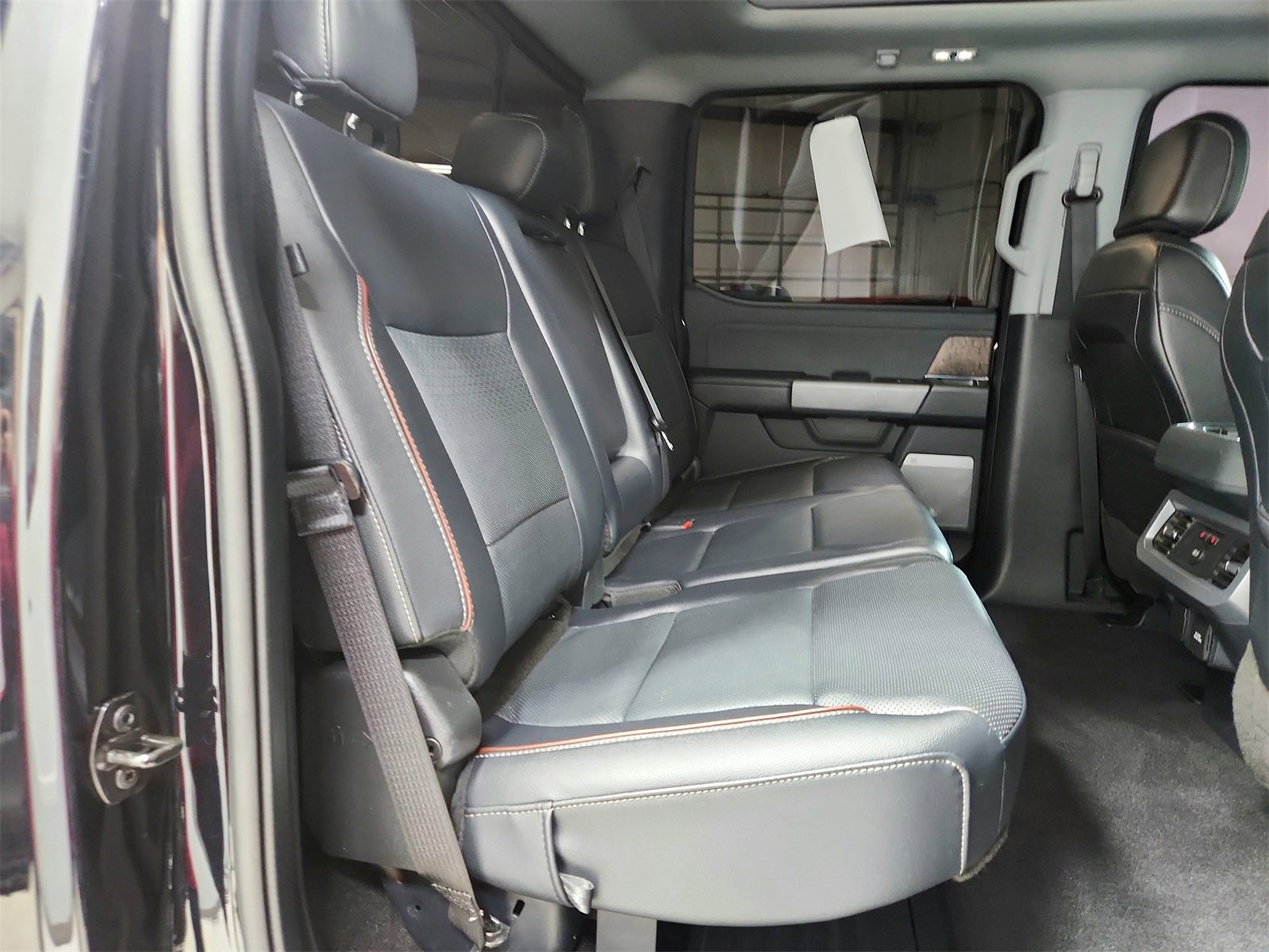 Used 2023 Ford F250 Lariat image 41