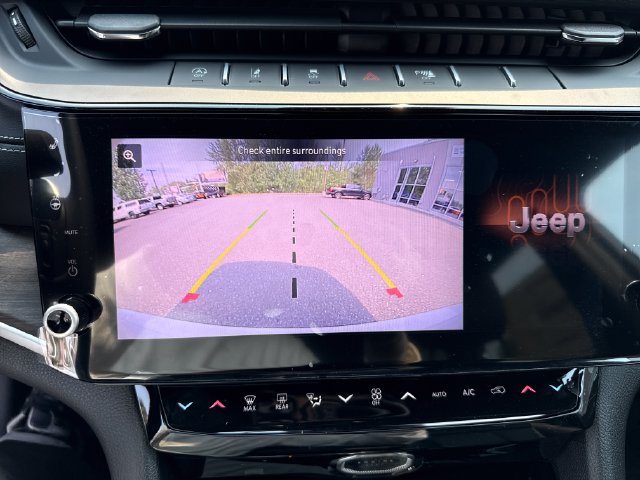 New 2026 Jeep Grand Cherokee Limited w/ Limited Altitude Package AWD/4WD image 24