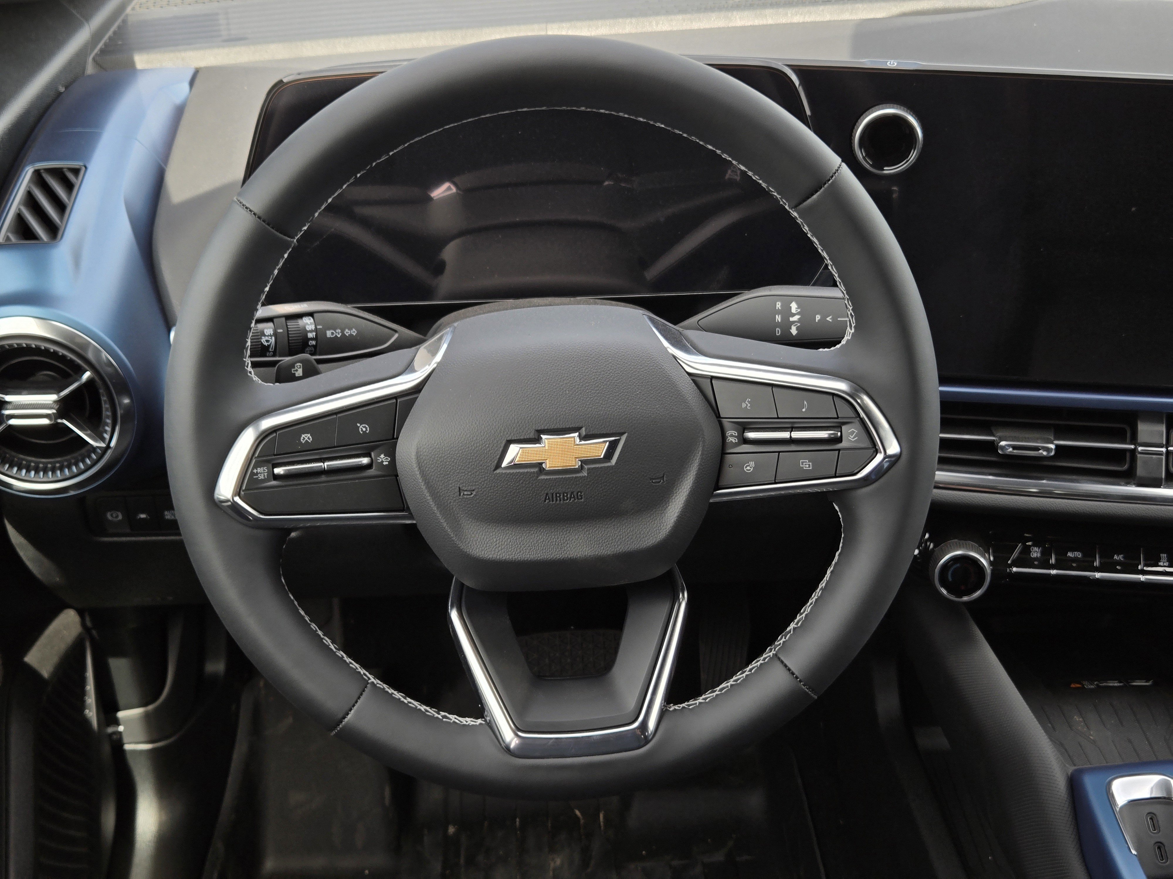 New 2026 Chevrolet Equinox EV LT image 26