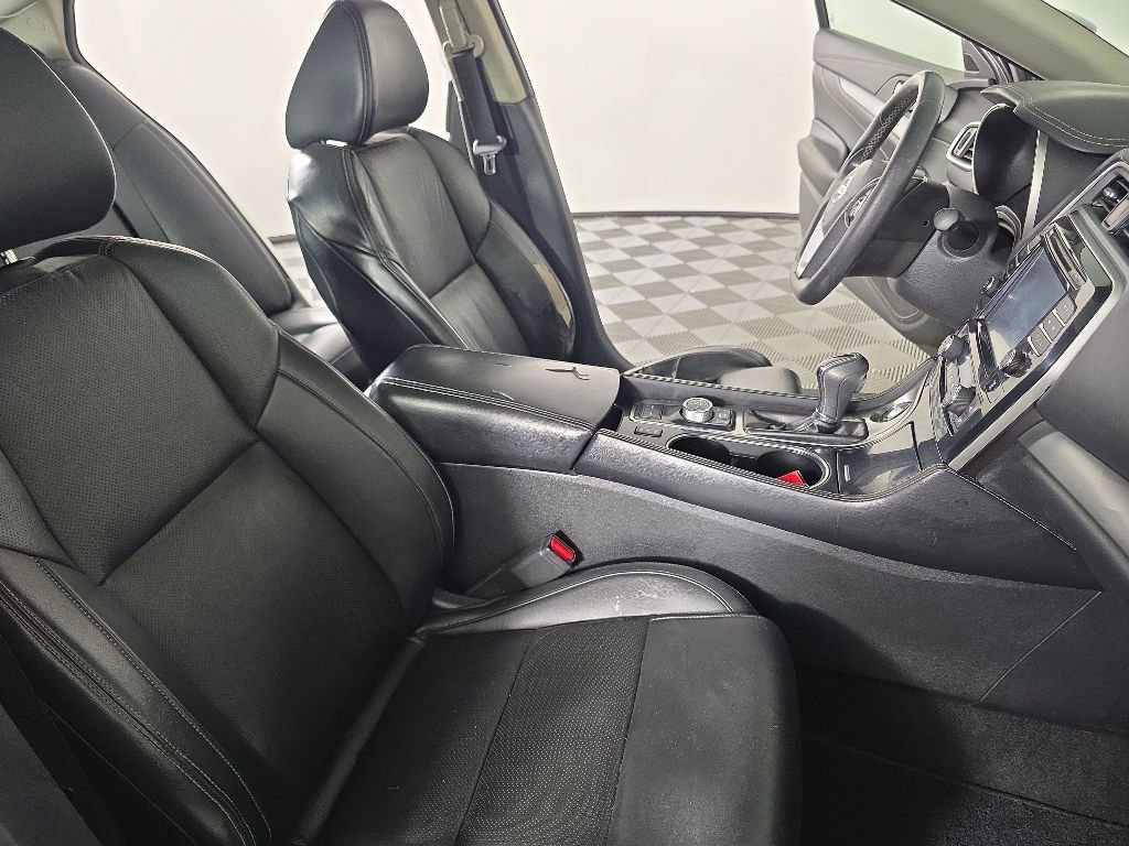 Used 2016 Nissan Maxima 3.5 SL FWD image 32