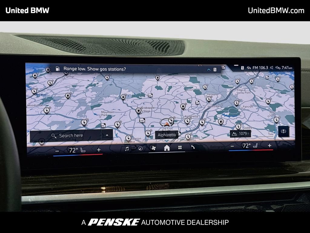 Used 2024 BMW X5 xDrive50e w/ Parking Assistance Package AWD/4WD image 17
