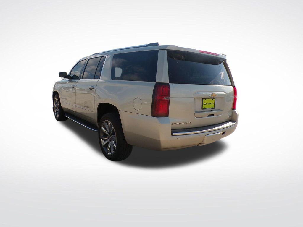 Used 2017 Chevrolet Suburban Premier AWD/4WD image 4