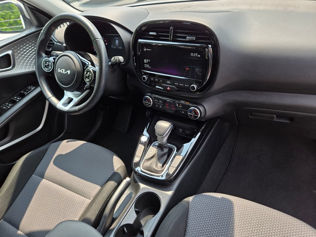 Certified 2022 Kia Soul X-Line FWD image 10