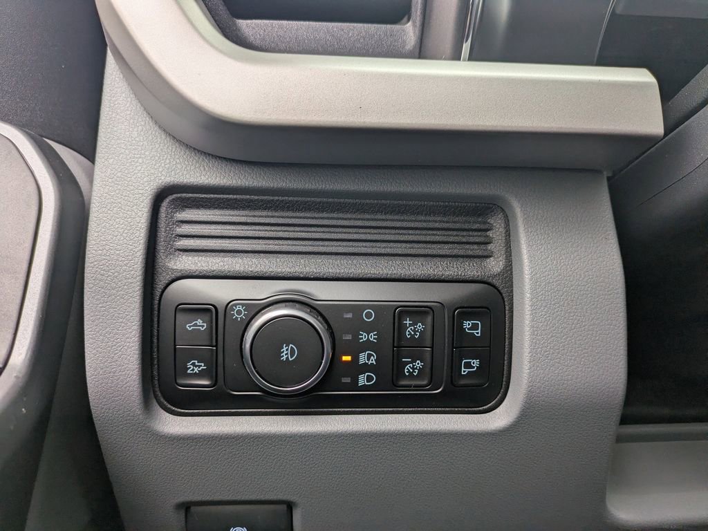 New 2026 Ford F250 XLT w/ XLT Premium Package image 29