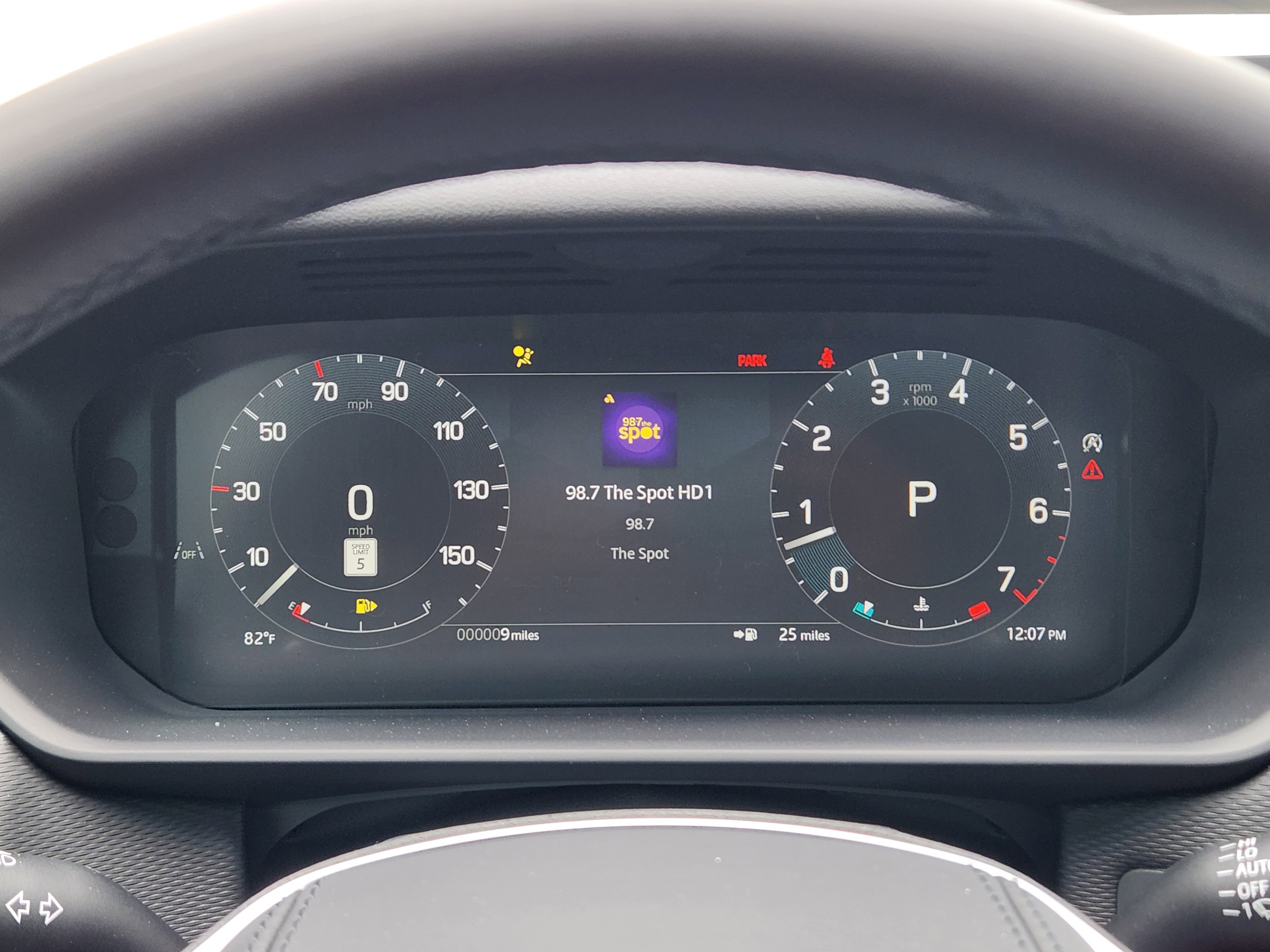 New 2026 Land Rover Discovery Limited Edition AWD/4WD image 11