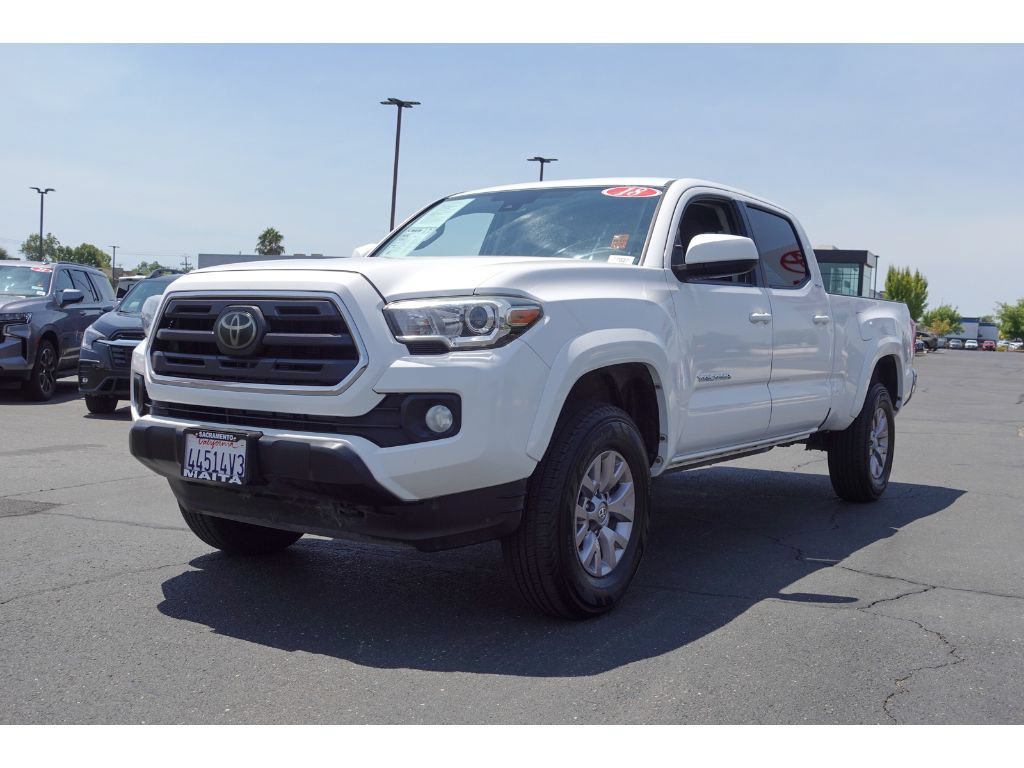 Used 2018 Toyota Tacoma SR5 RWD image 7