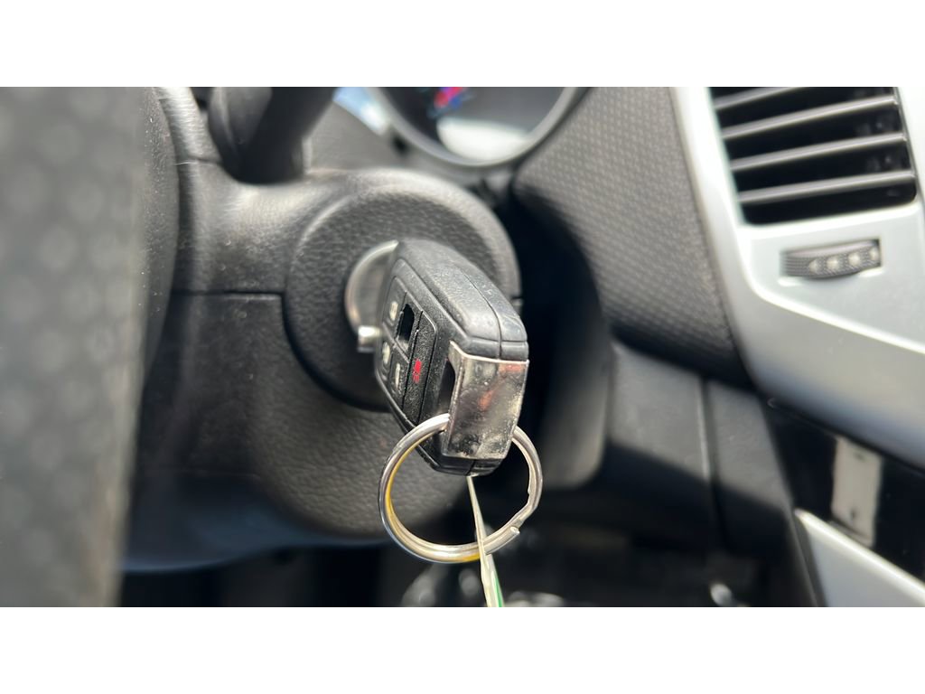 Certified 2015 Chevrolet Cruze LT image 20