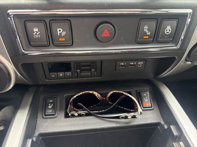 Used 2019 Nissan Titan PRO-4X w/ Pro-4x Convenience Package image 26