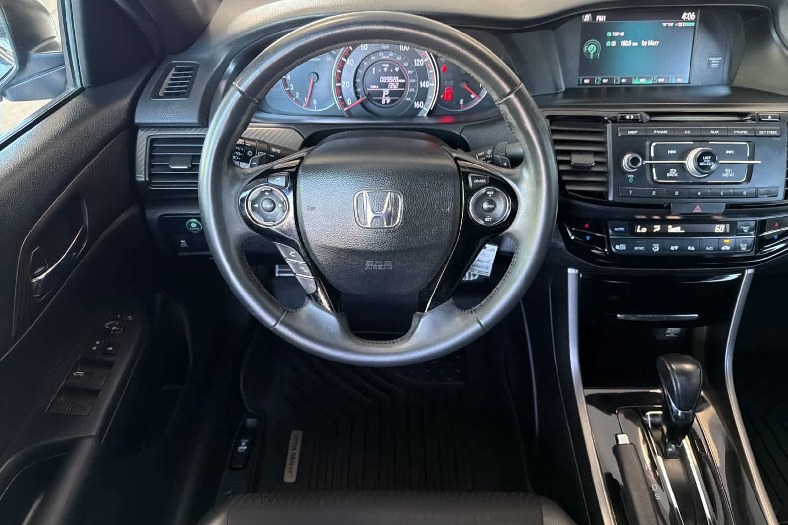 Used 2017 Honda Accord Sport image 14