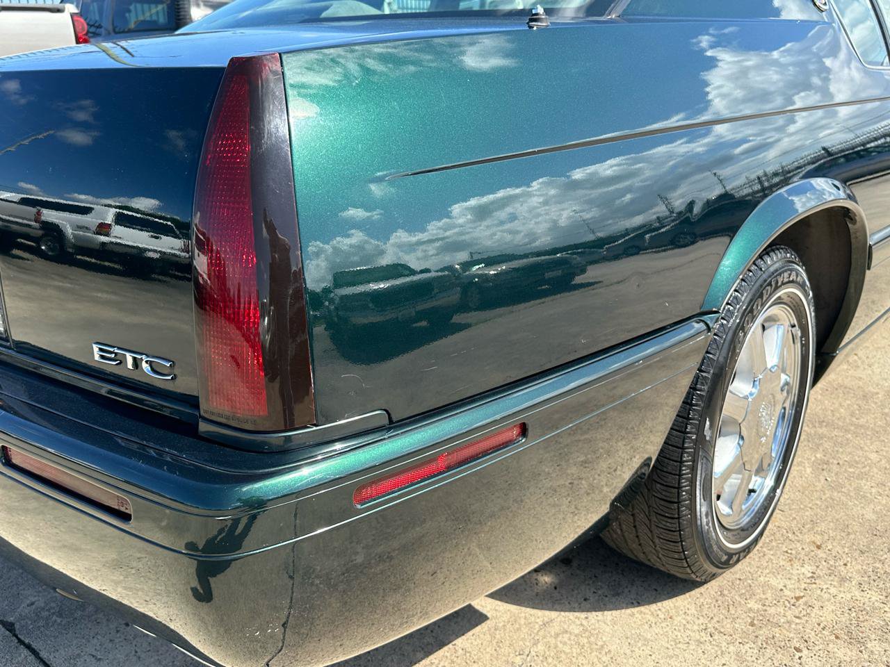 Used 2000 Cadillac Eldorado Touring FWD image 24