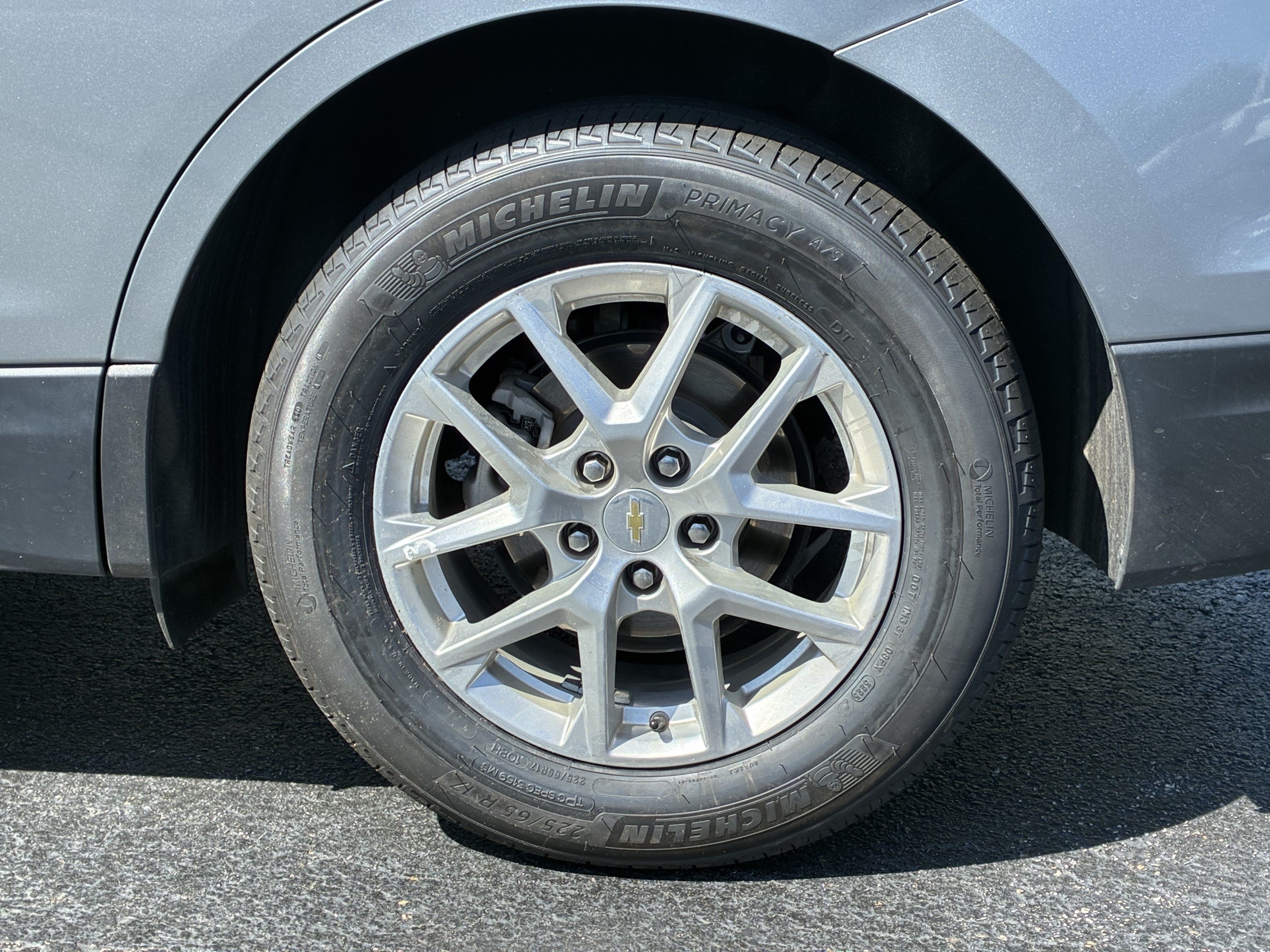 Used 2024 Chevrolet Equinox LT FWD image 10