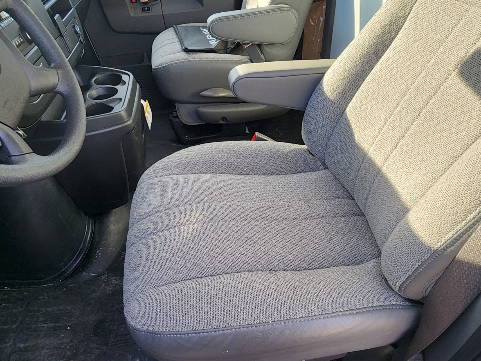 New 2024 Chevrolet Express 3500 w/ Power Convenience Package image 16