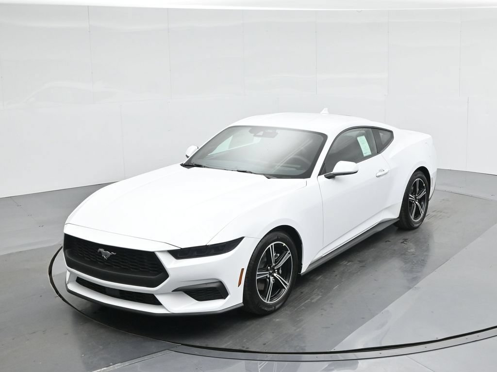 Used 2025 Ford Mustang Coupe RWD image 33