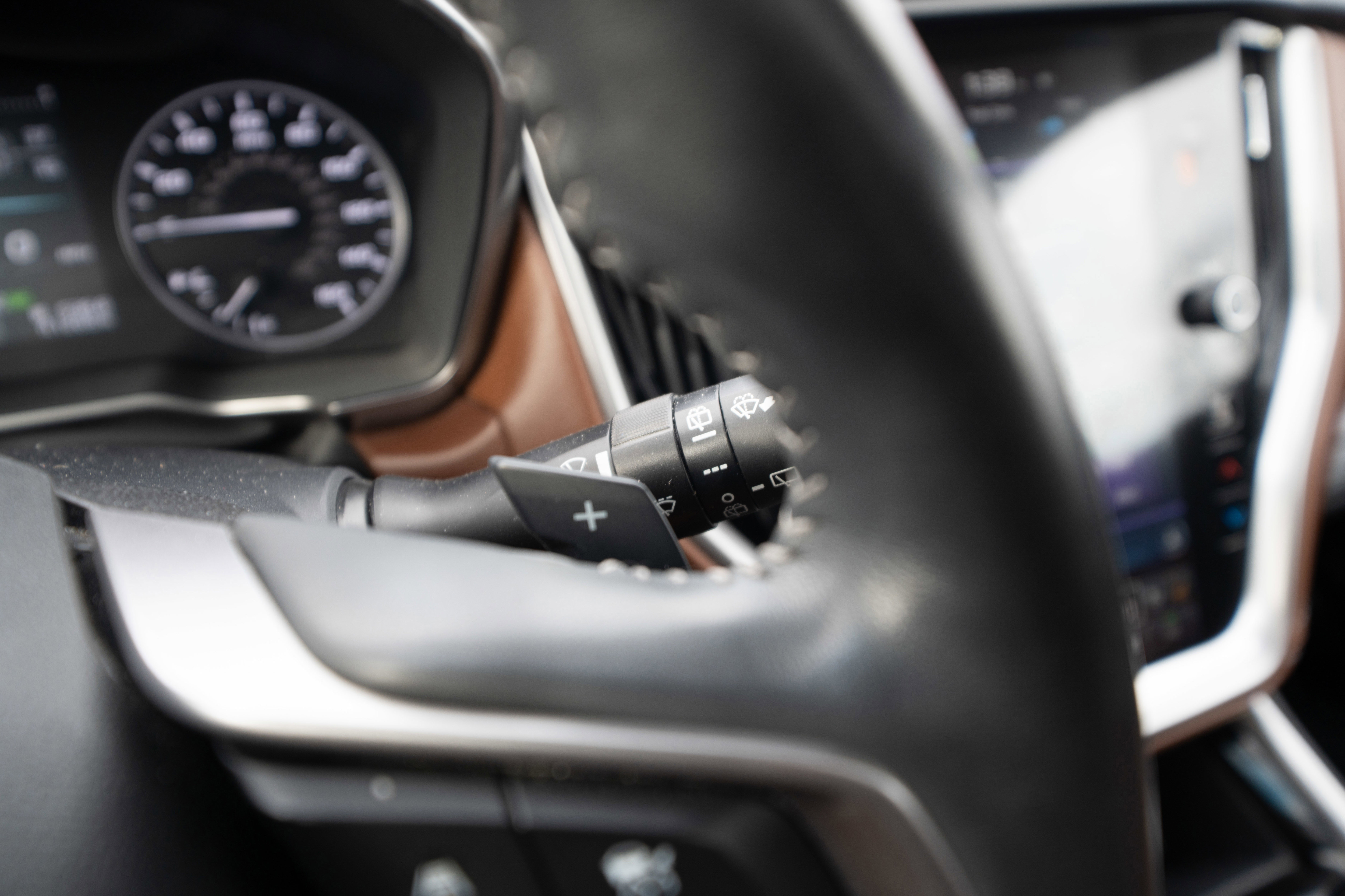 Used 2021 Subaru Outback Touring w/ Popular Package #2 image 14