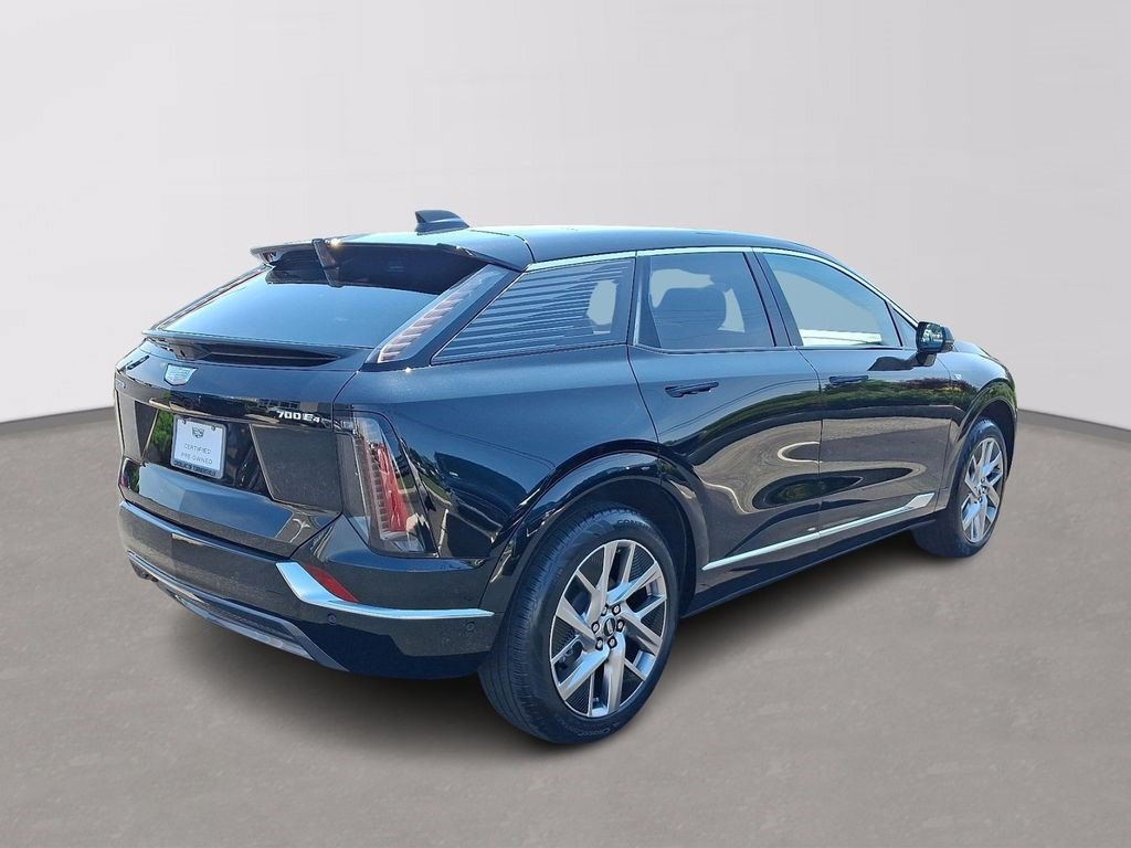 Certified 2026 Cadillac Optiq Luxury 1 AWD/4WD image 7