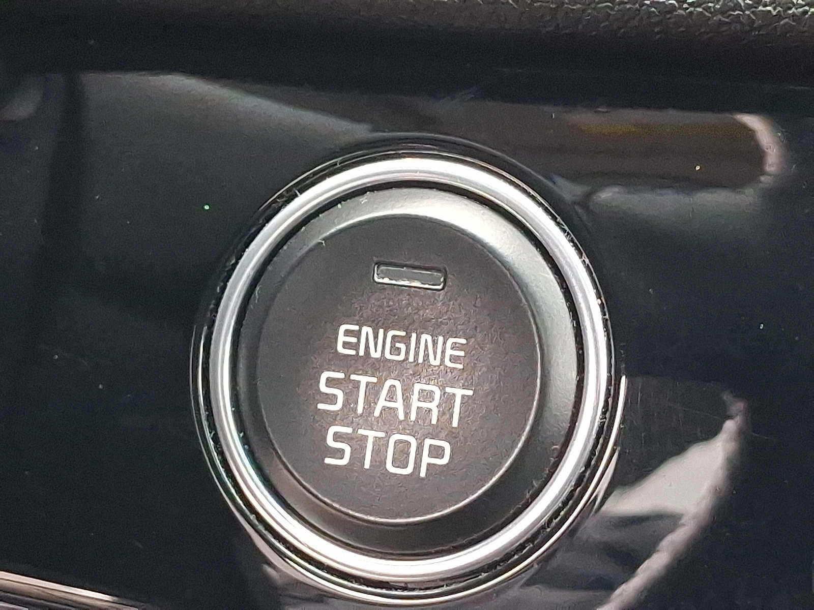 Used 2020 Kia Sportage EX w/ Option Group 15 image 25