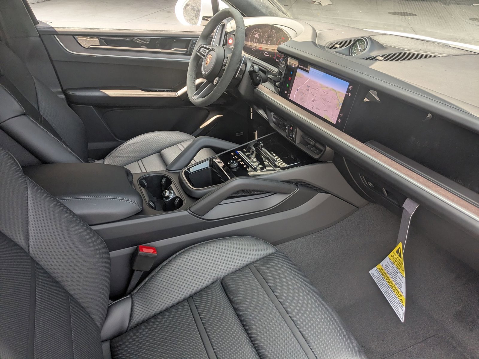 New 2025 Porsche Cayenne GTS image 26