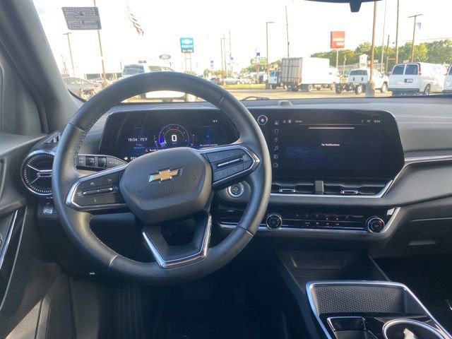 Used 2025 Chevrolet Equinox LT image 19