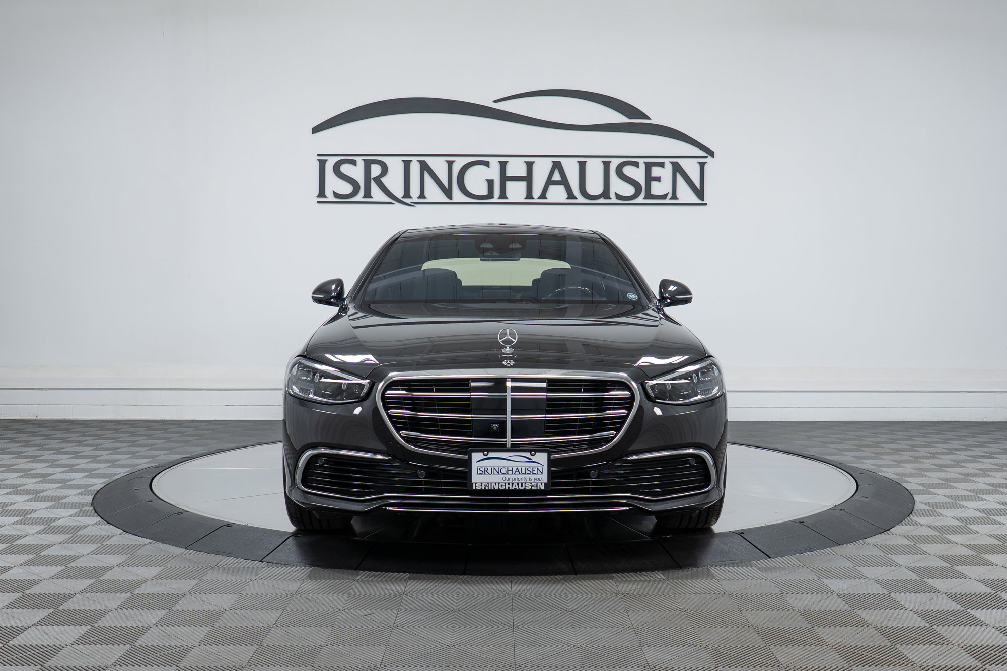 Used 2022 Mercedes-Benz S 580 4MATIC Sedan image 2