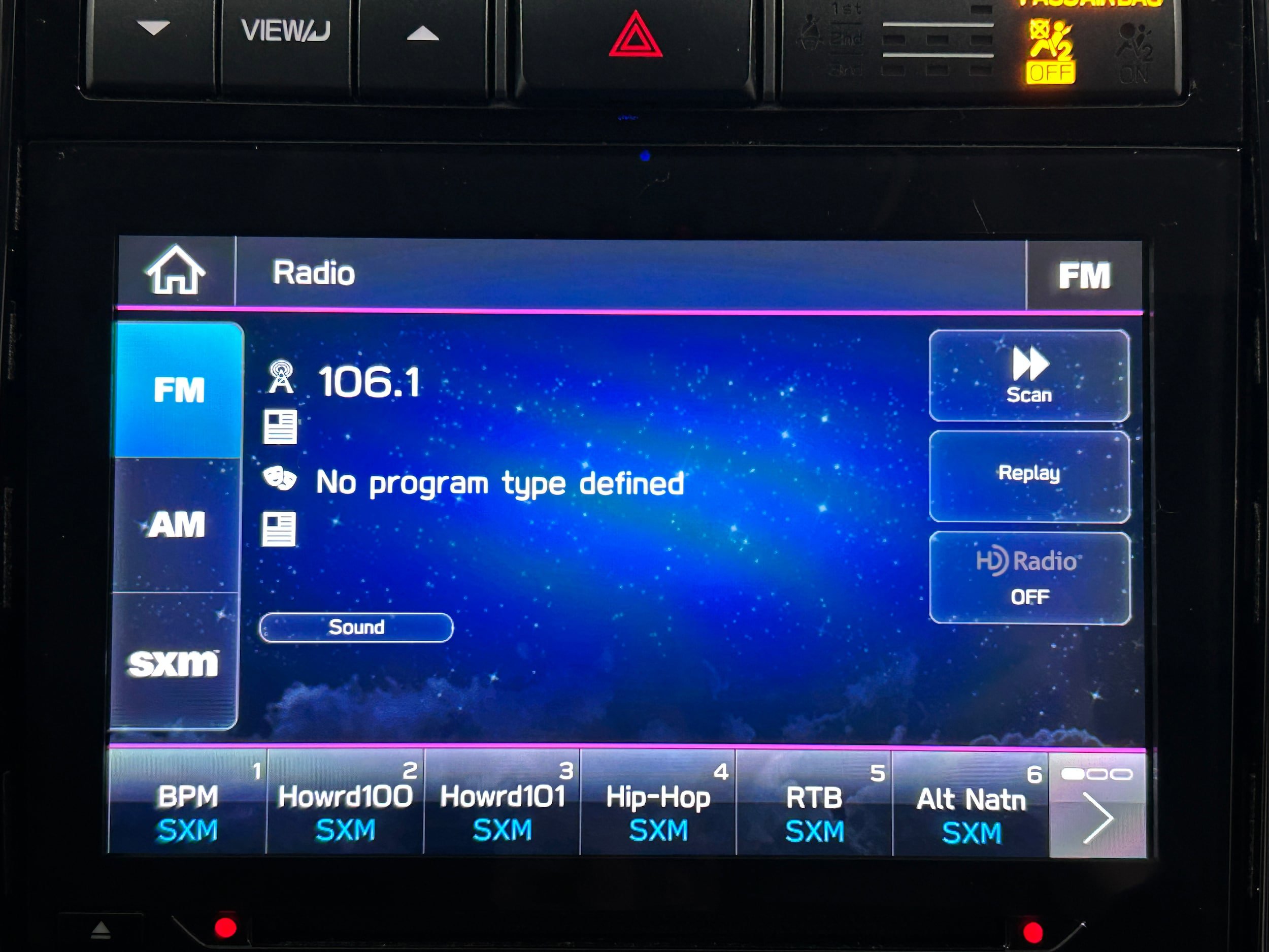 Used 2022 Subaru Ascent Touring AWD/4WD image 4