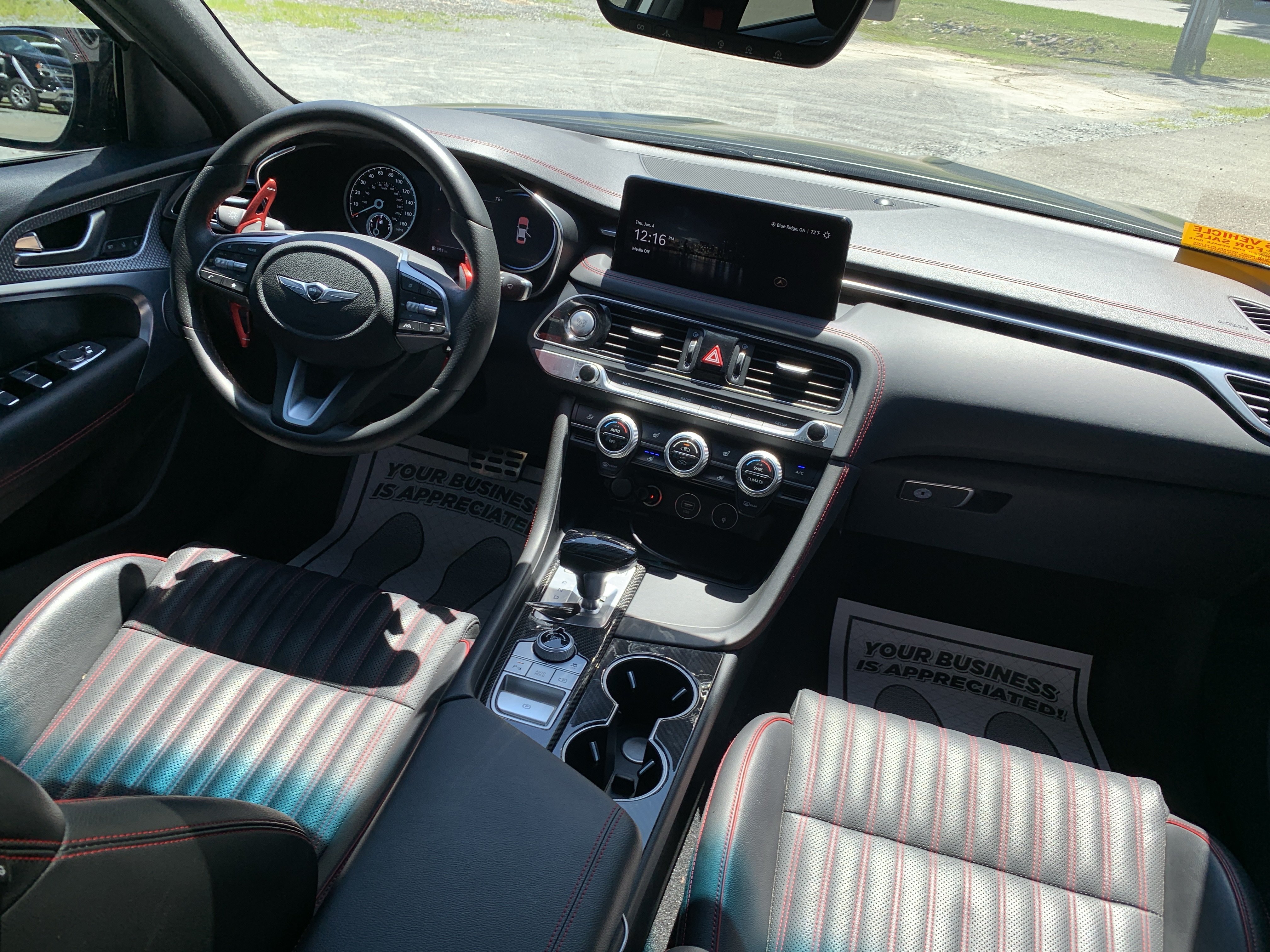 Used 2023 Genesis G70 2.0T w/ Sport Prestige Package RWD image 39