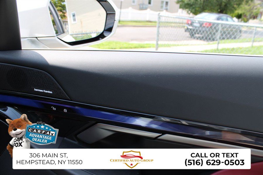 Used 2024 BMW 540i xDrive AWD/4WD image 21