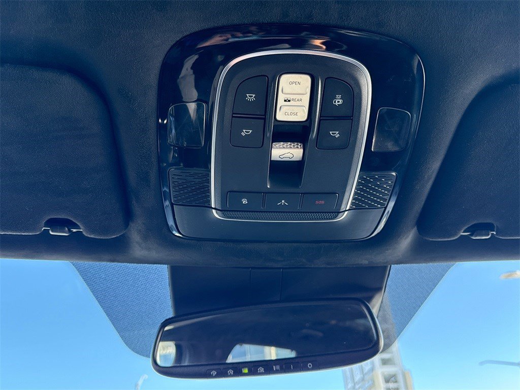 Used 2021 Hyundai Palisade Calligraphy w/ Cargo Package image 34