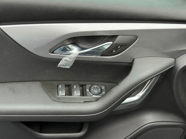 Used 2025 Chevrolet Blazer LT w/ Midnight/Sport Edition image 17