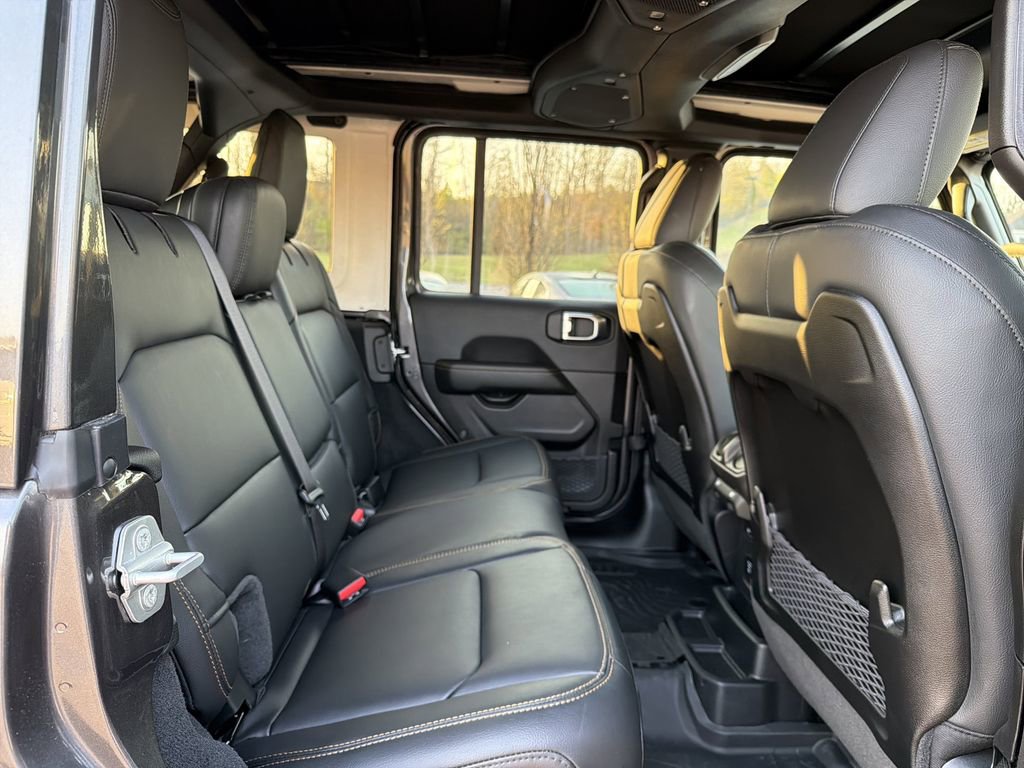 Used 2026 Jeep Wrangler Sahara image 16