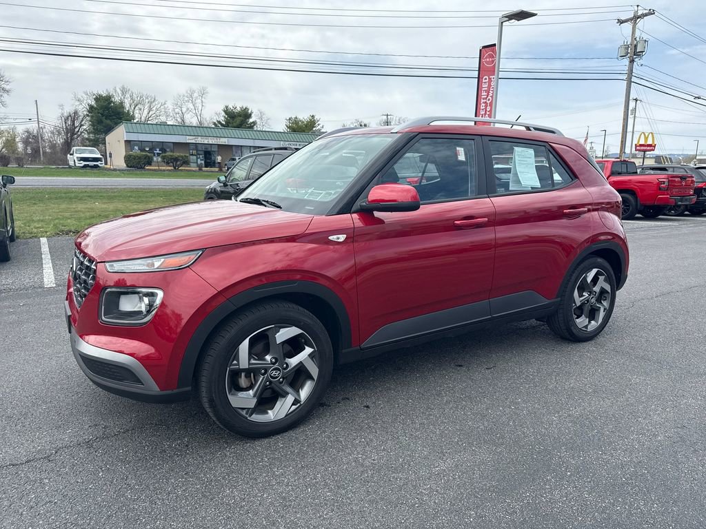 Used 2023 Hyundai Venue SEL FWD image 6