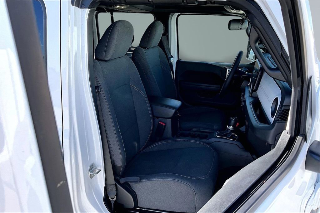 Used 2024 Jeep Wrangler Unlimited image 15