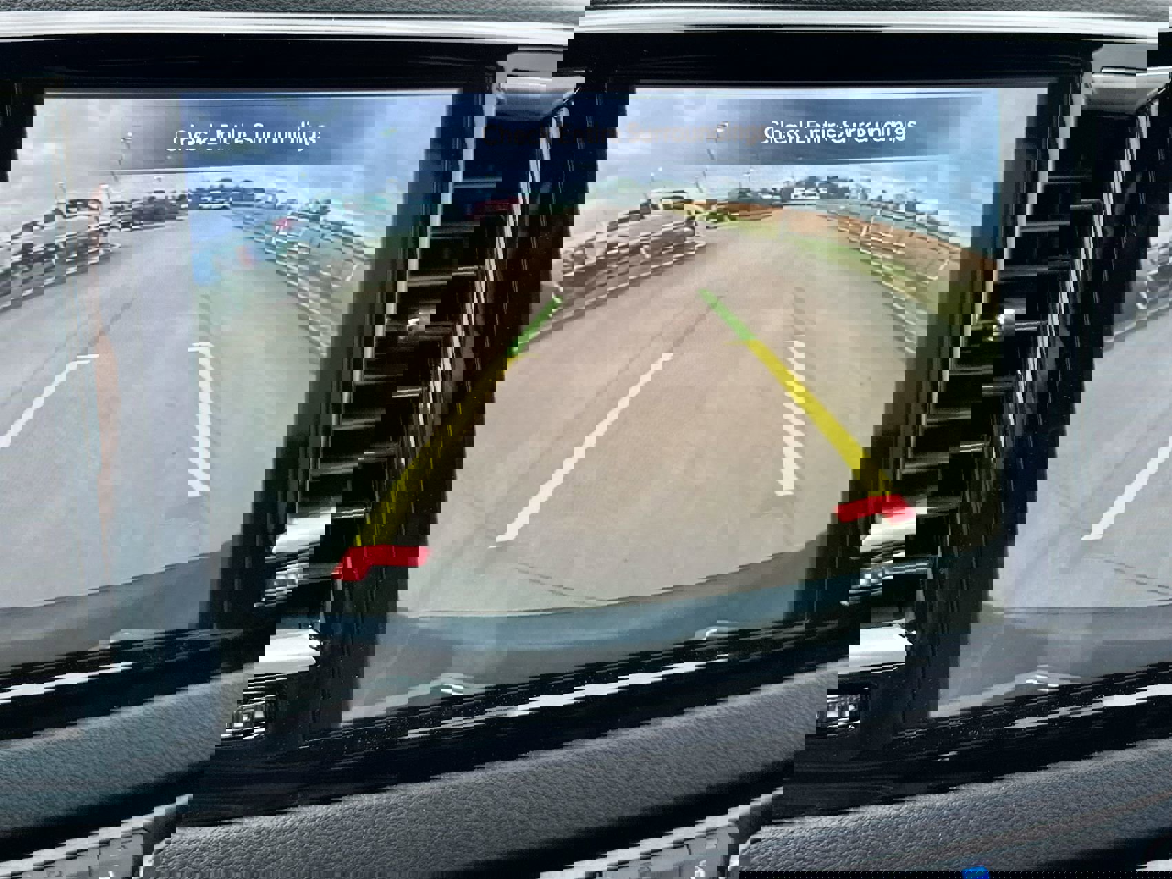 Used 2025 Chrysler Pacifica Select image 17