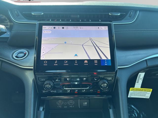 New 2025 Jeep Grand Cherokee Limited image 18