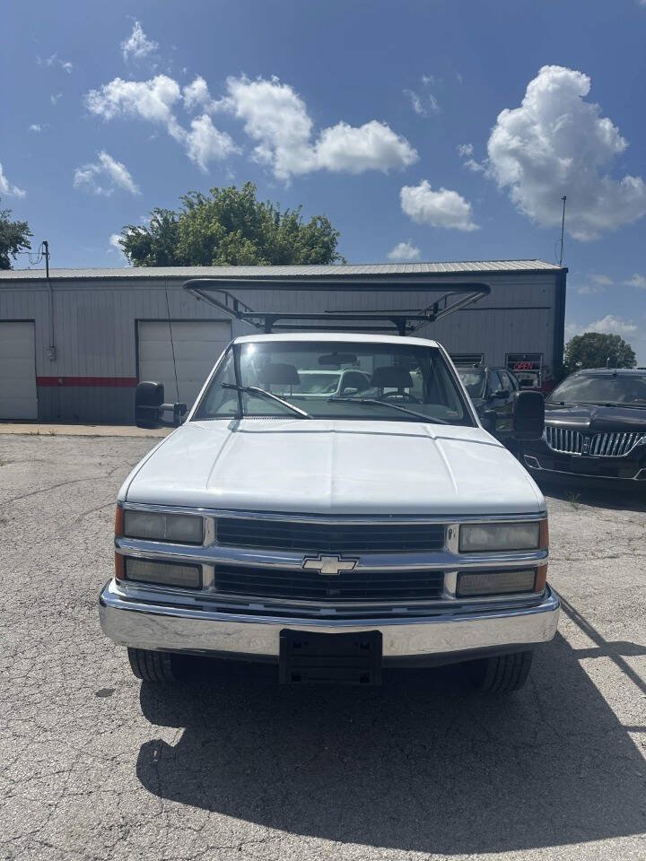 Used 1998 Chevrolet Silverado 3500 2WD Regular Cab w/ Comfort & Convenience Pkg image 2