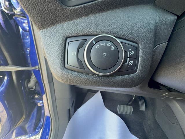 Used 2016 Ford Escape SE w/ SE Cold Weather Package AWD/4WD image 10