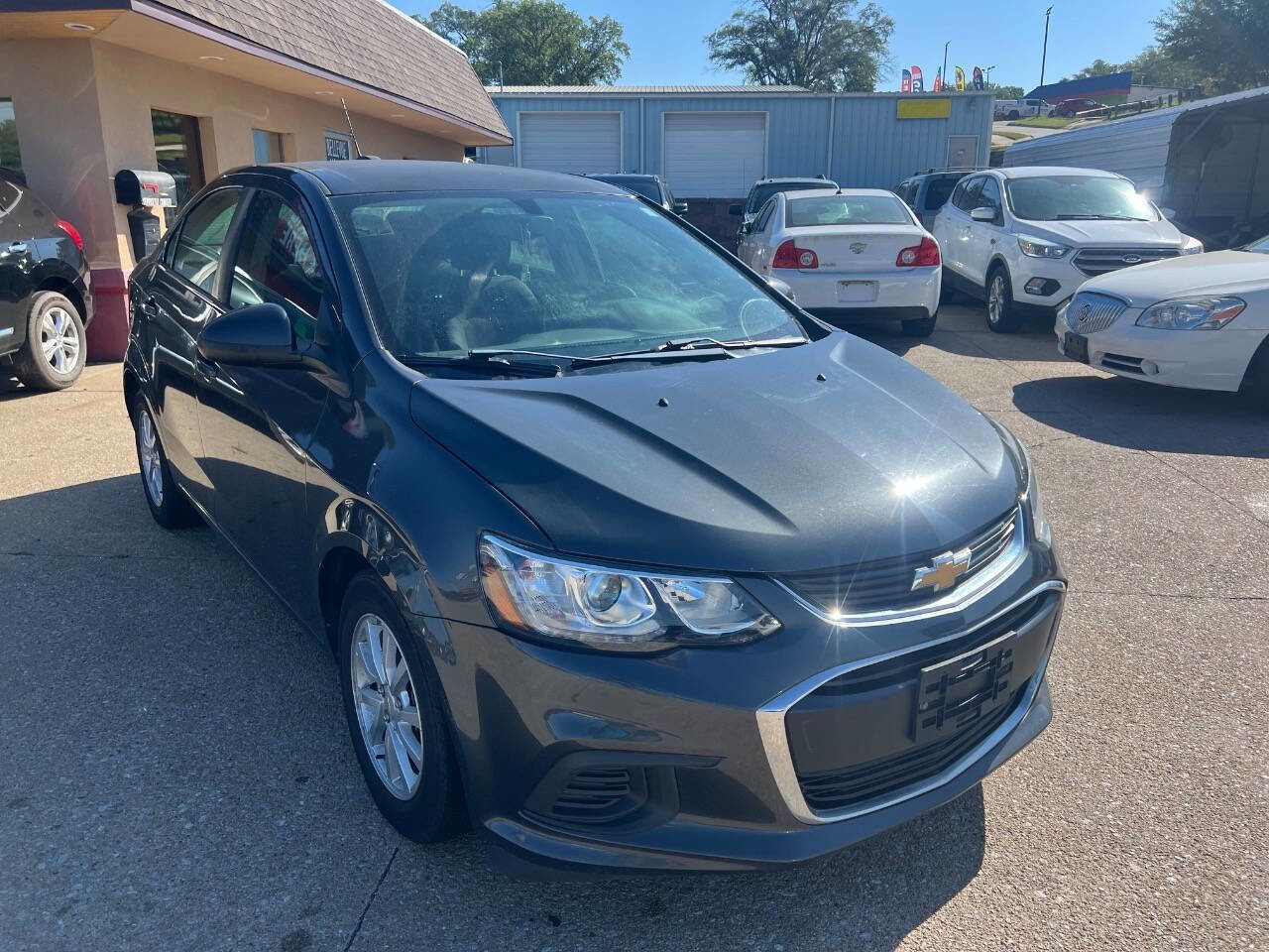Used 2017 Chevrolet Sonic LT image 5