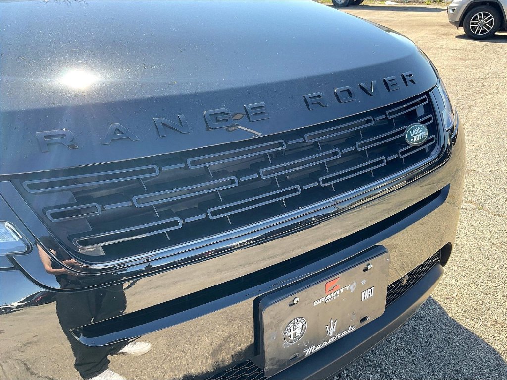Used 2024 Land Rover Range Rover Evoque S AWD/4WD image 30