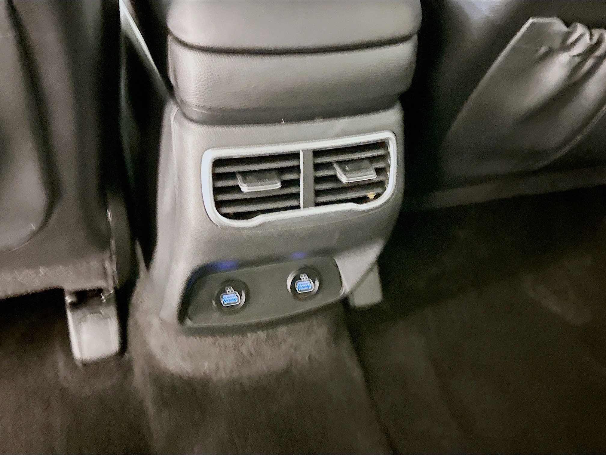 Used 2023 Hyundai Santa Fe SEL Convenience image 28