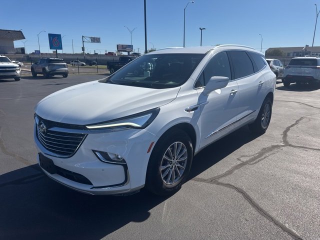 Used 2024 Buick Enclave Premium image 9