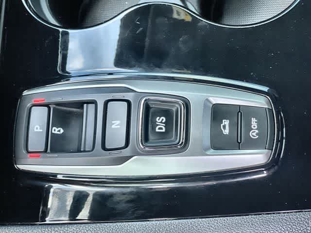 Certified 2021 Honda Ridgeline Black Edition image 16